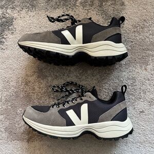 VEJA Men's Venturi Shoes